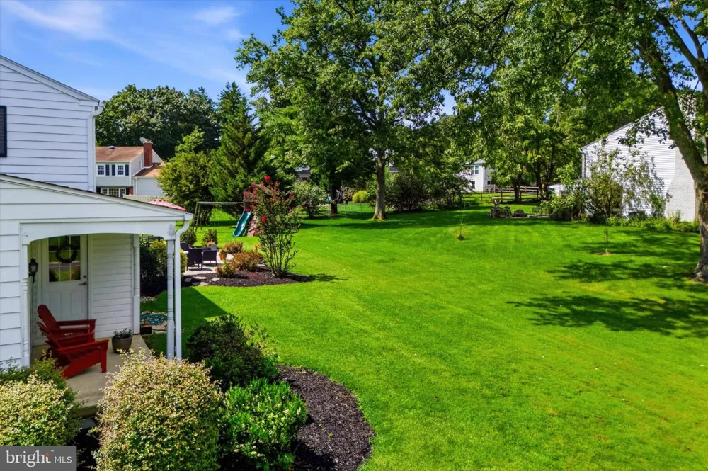 623 HILLSIDE ROAD Blue Bell, PA 19422
