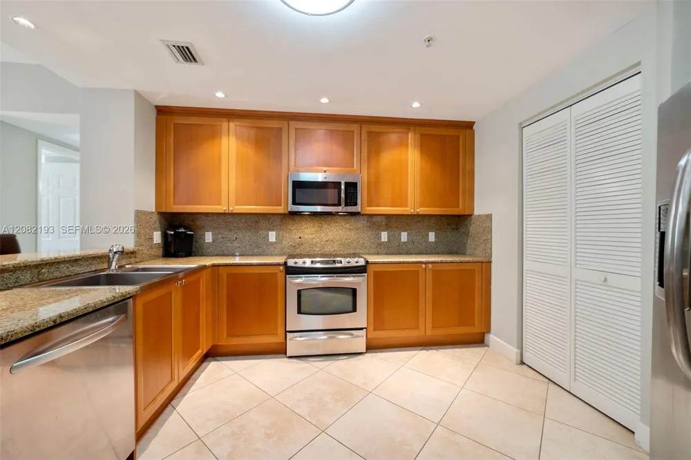 55 Merrick Way #717 Coral Gables, FL 33134
