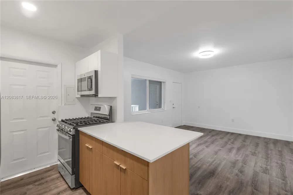 2300 SW 3rd Ave #12A Miami, FL 33129