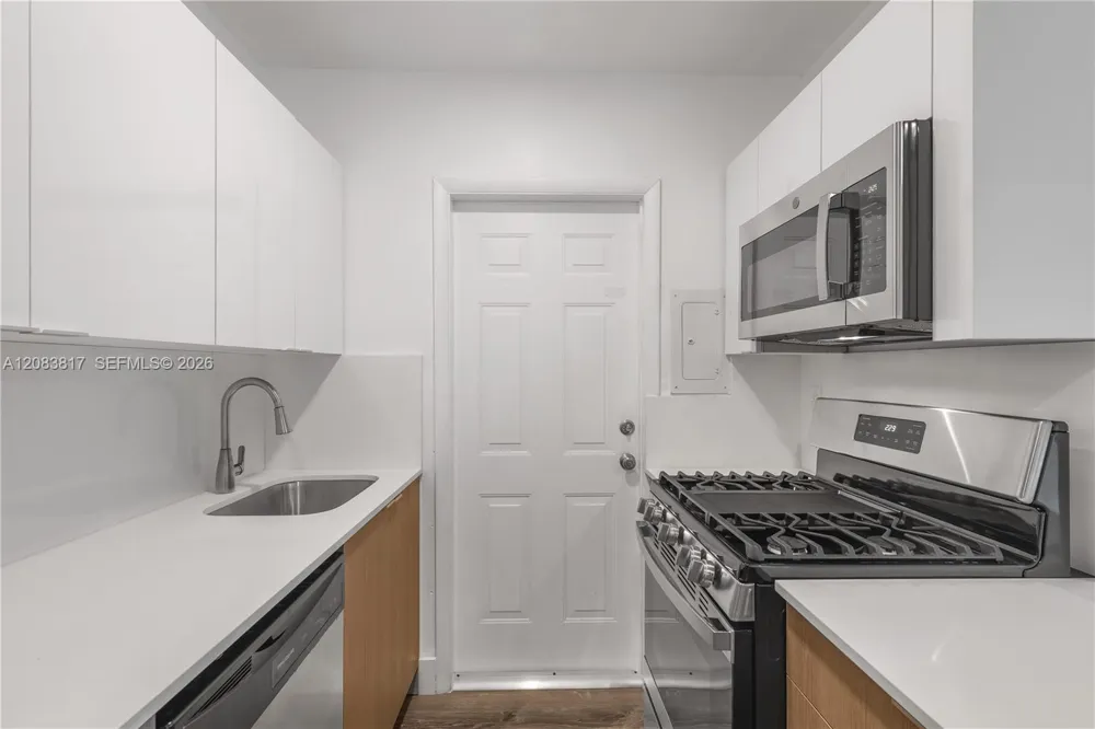 2300 SW 3rd Ave #12A Miami, FL 33129