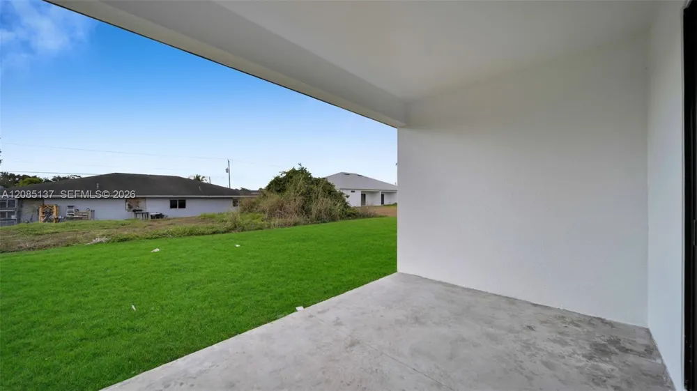 330 Gordon Ave #330 Lehigh Acres, FL 33973