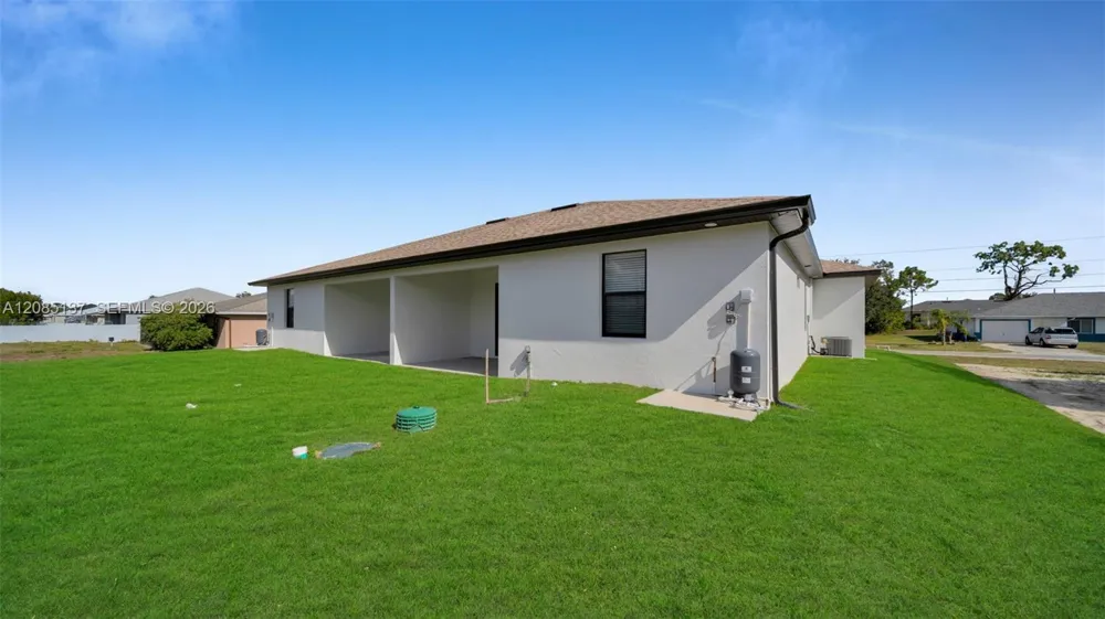 330 Gordon Ave #330 Lehigh Acres, FL 33973