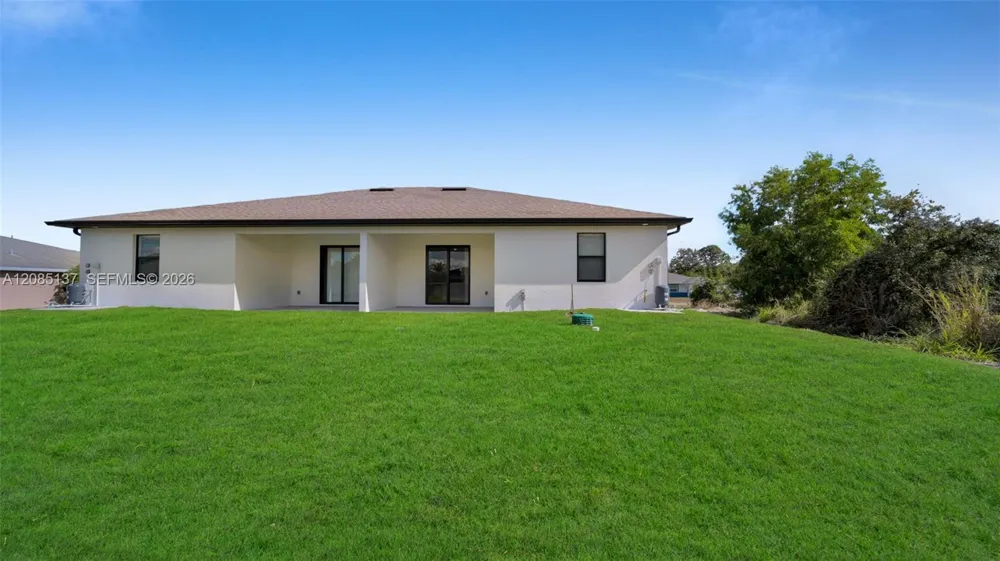 330 Gordon Ave #330 Lehigh Acres, FL 33973