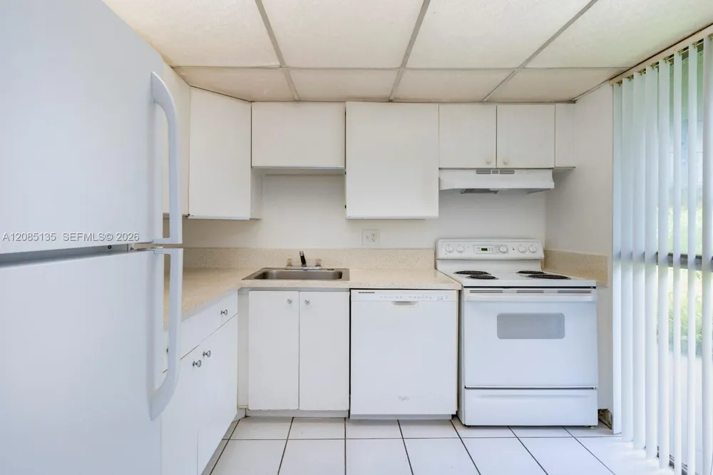 2930 Forest Hills Blvd #B108 Coral Springs, FL 33065