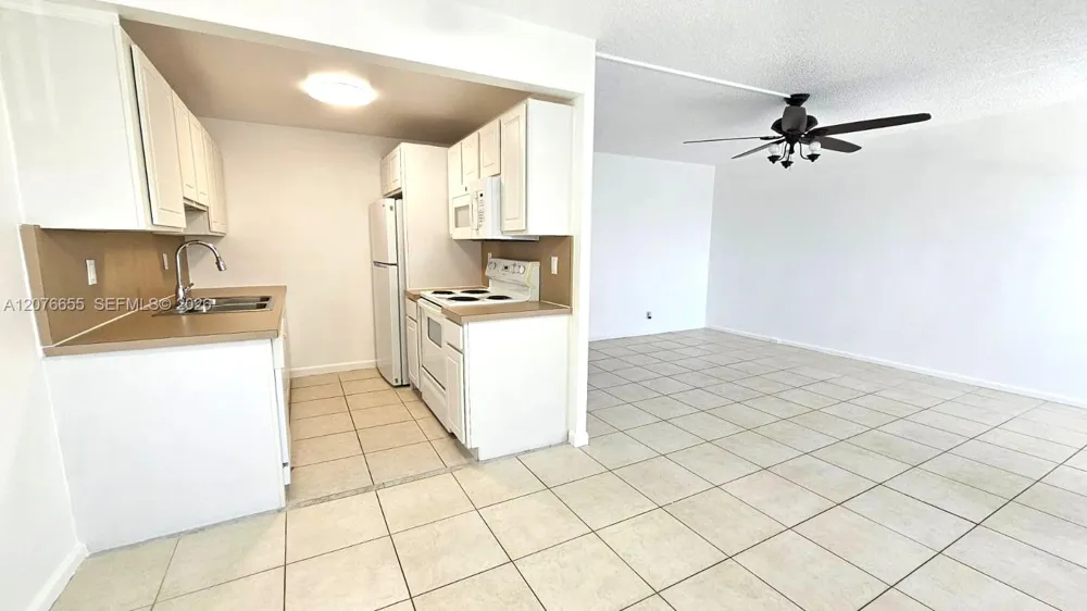 4034 Exeter B #4034 Boca Raton, FL 33434