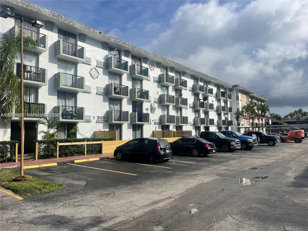 16450 NW 2nd Ave #109 Miami, FL 33169