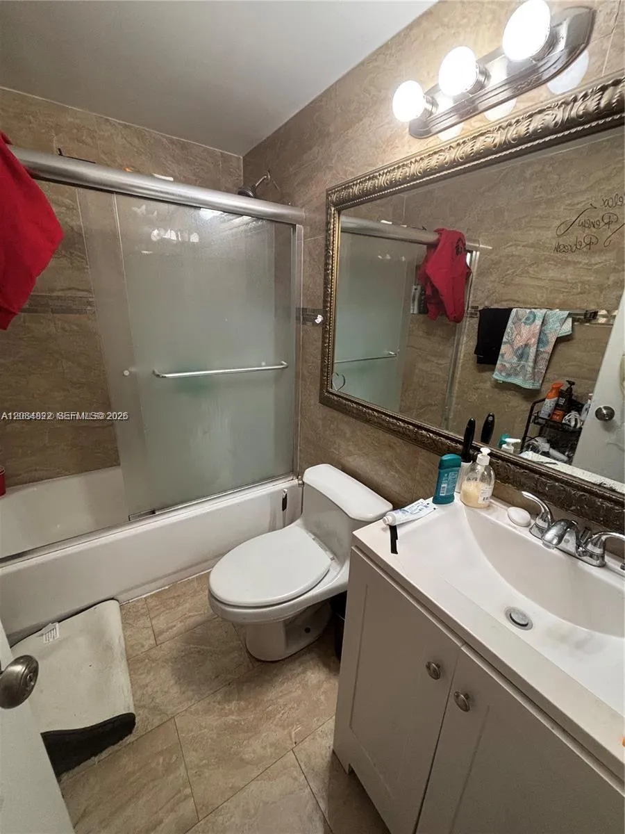 16450 NW 2nd Ave #109 Miami, FL 33169