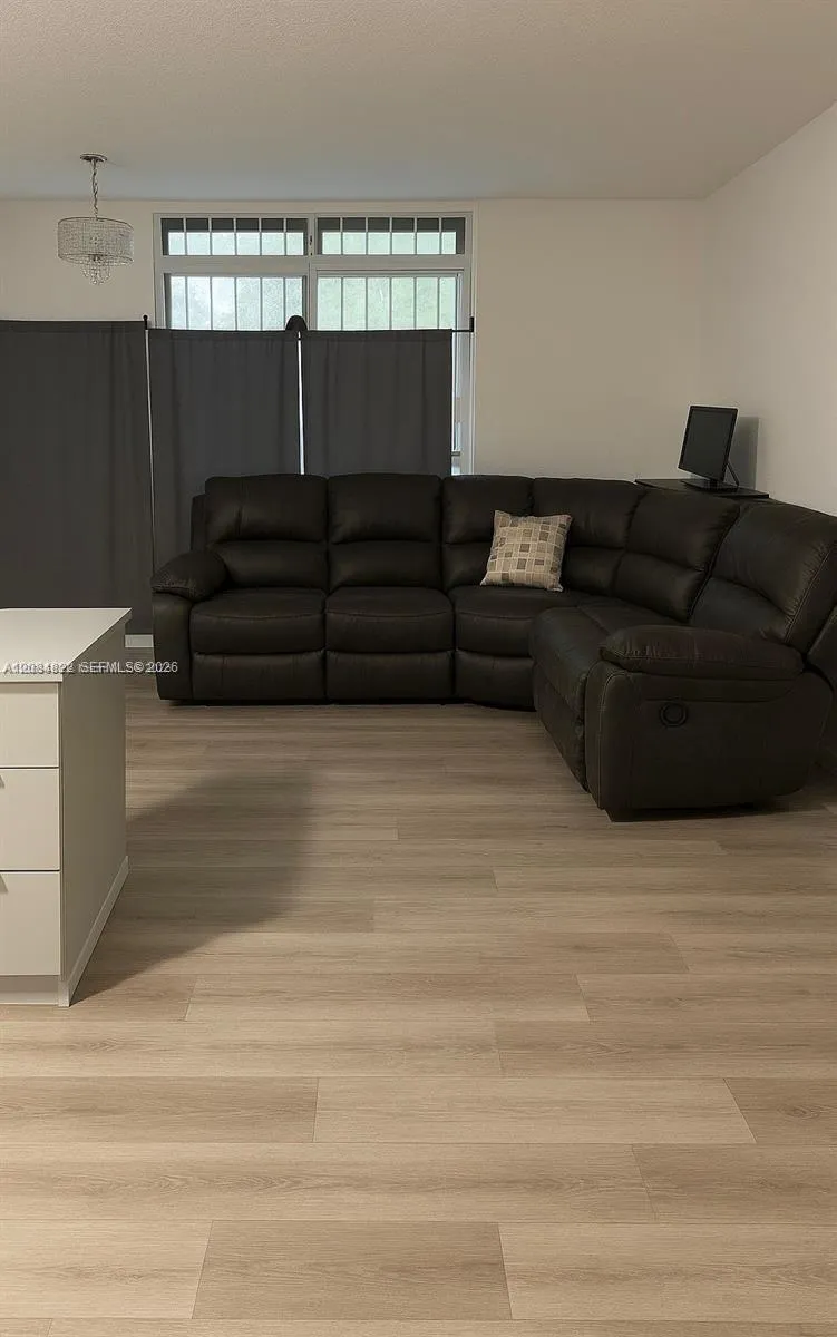16450 NW 2nd Ave #109 Miami, FL 33169