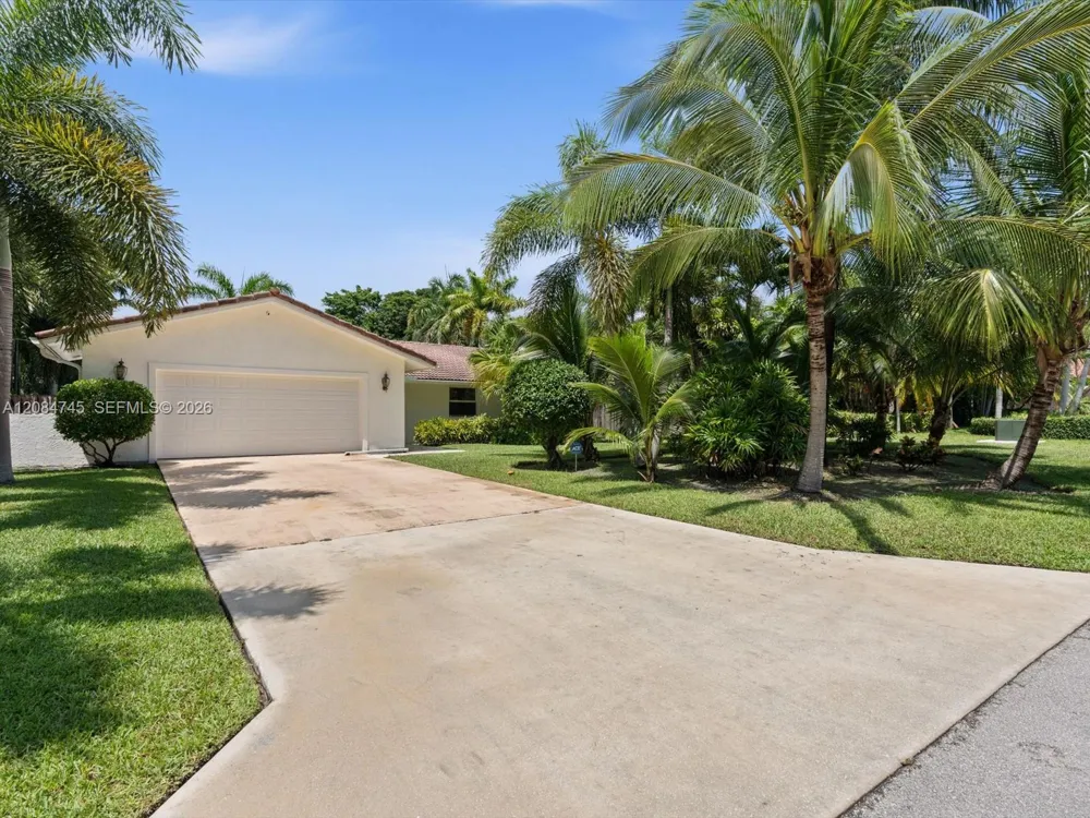 731 NW 4th Ct Boca Raton, FL 33432
