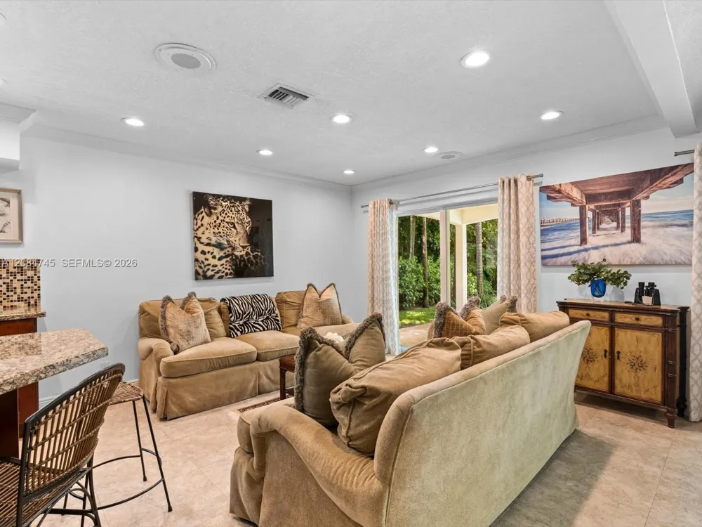 731 NW 4th Ct Boca Raton, FL 33432
