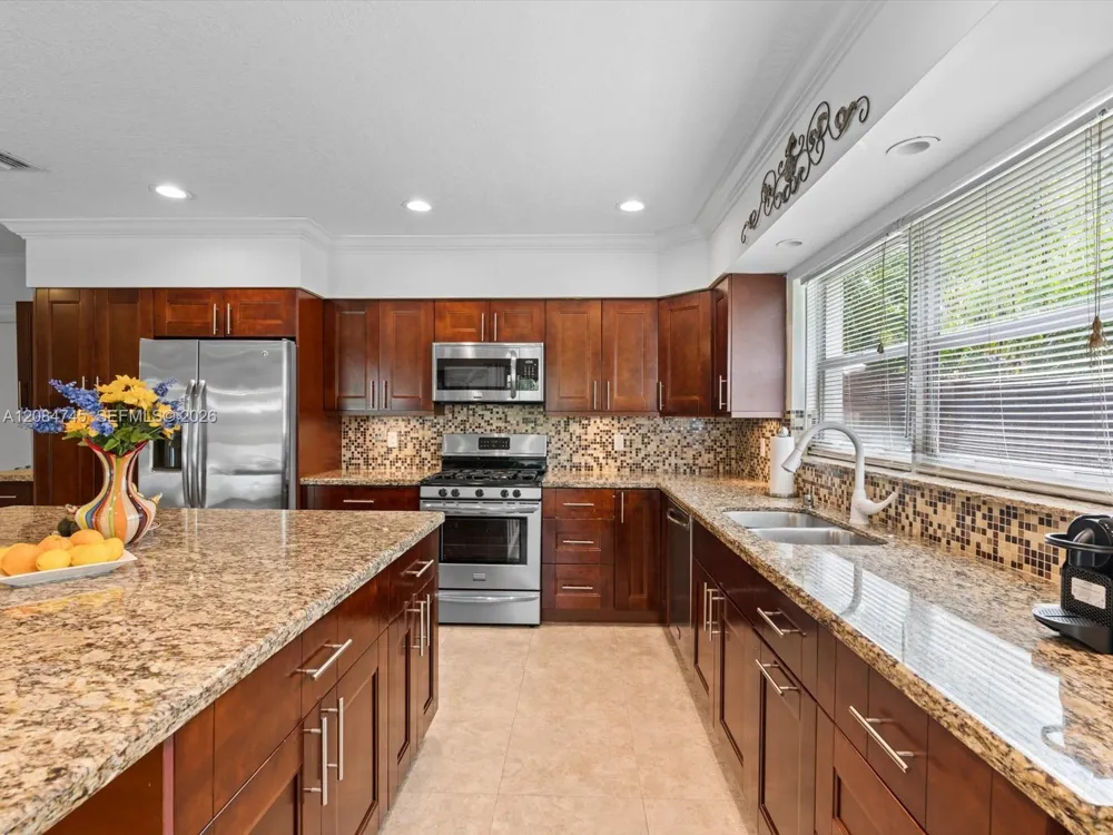 731 NW 4th Ct Boca Raton, FL 33432