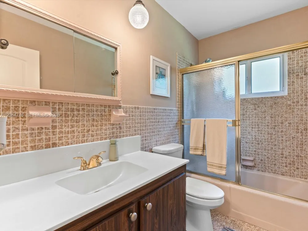 731 NW 4th Ct Boca Raton, FL 33432