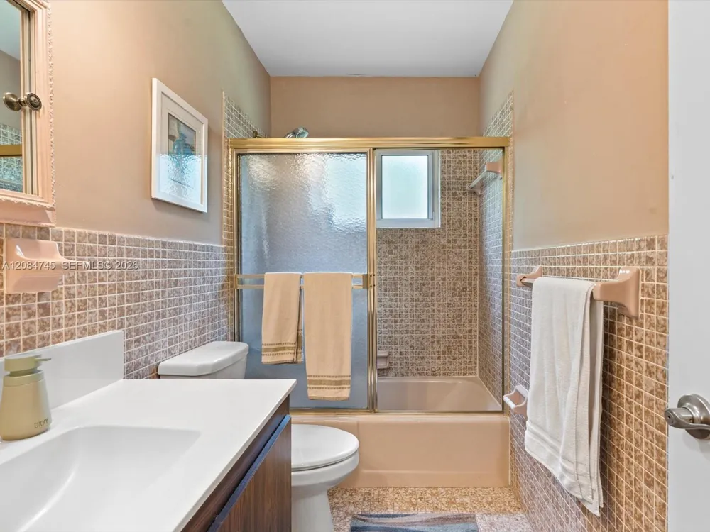 731 NW 4th Ct Boca Raton, FL 33432