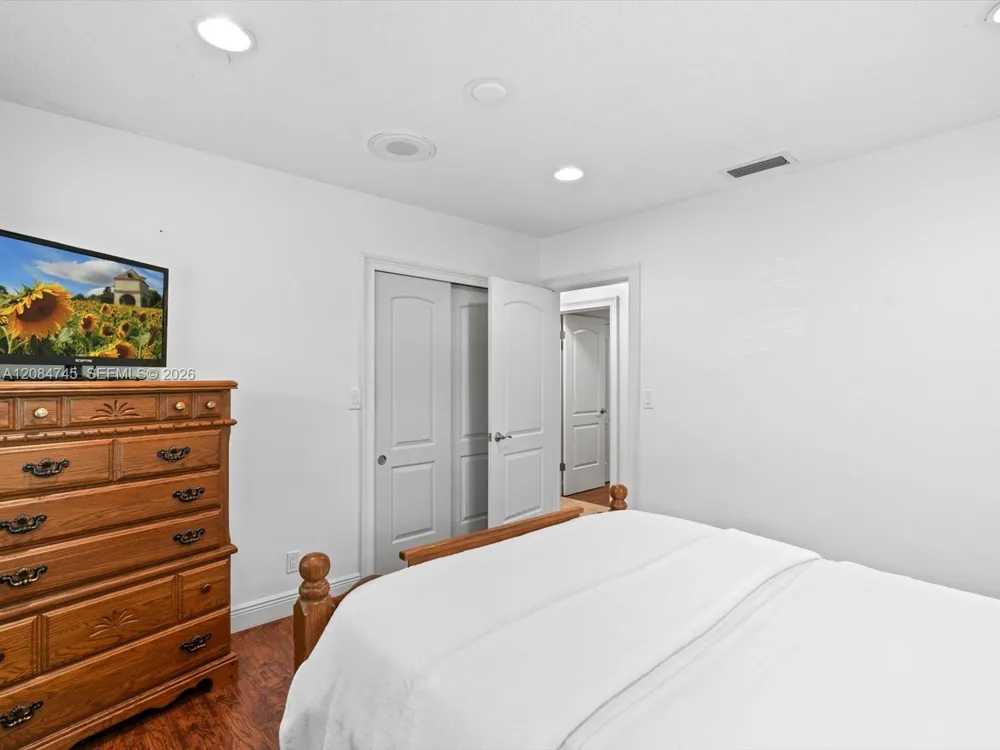 731 NW 4th Ct Boca Raton, FL 33432