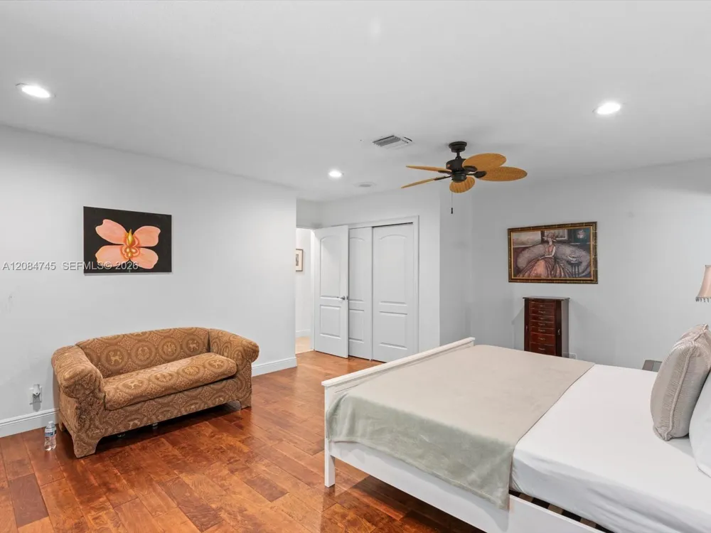 731 NW 4th Ct Boca Raton, FL 33432