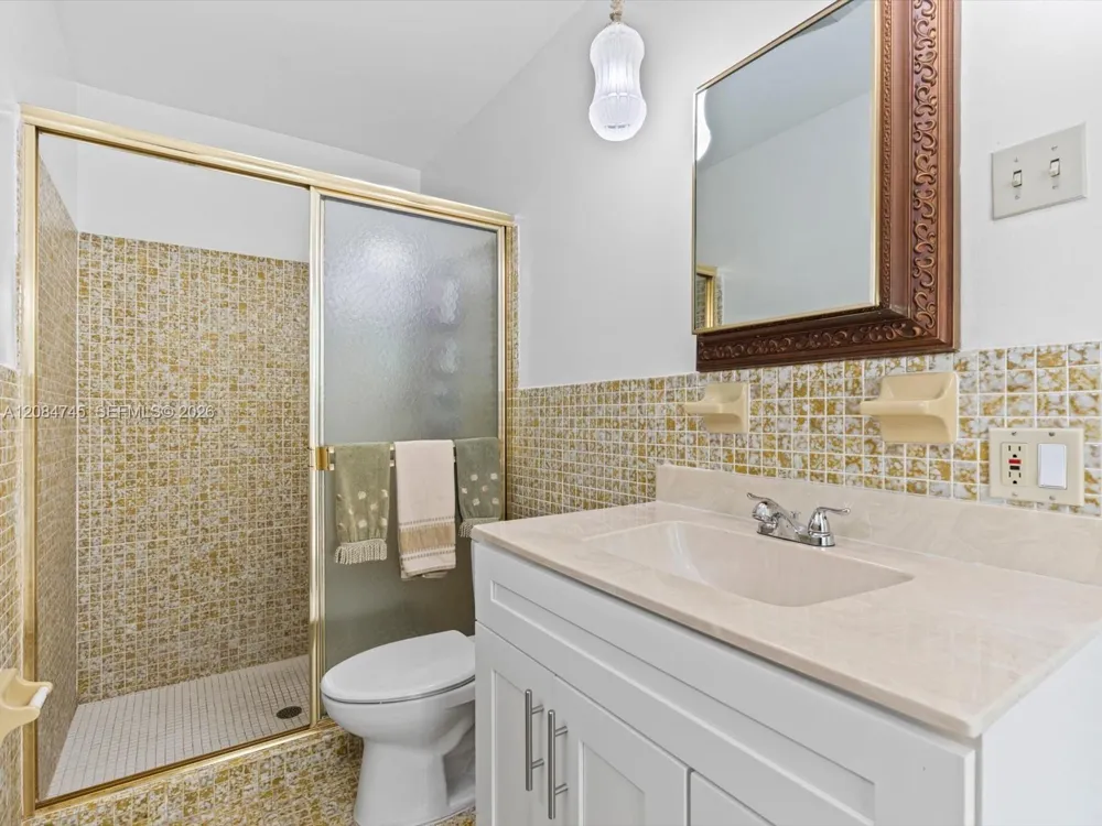 731 NW 4th Ct Boca Raton, FL 33432