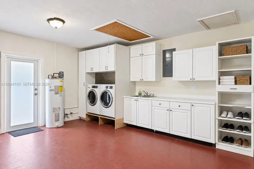 731 NW 4th Ct Boca Raton, FL 33432