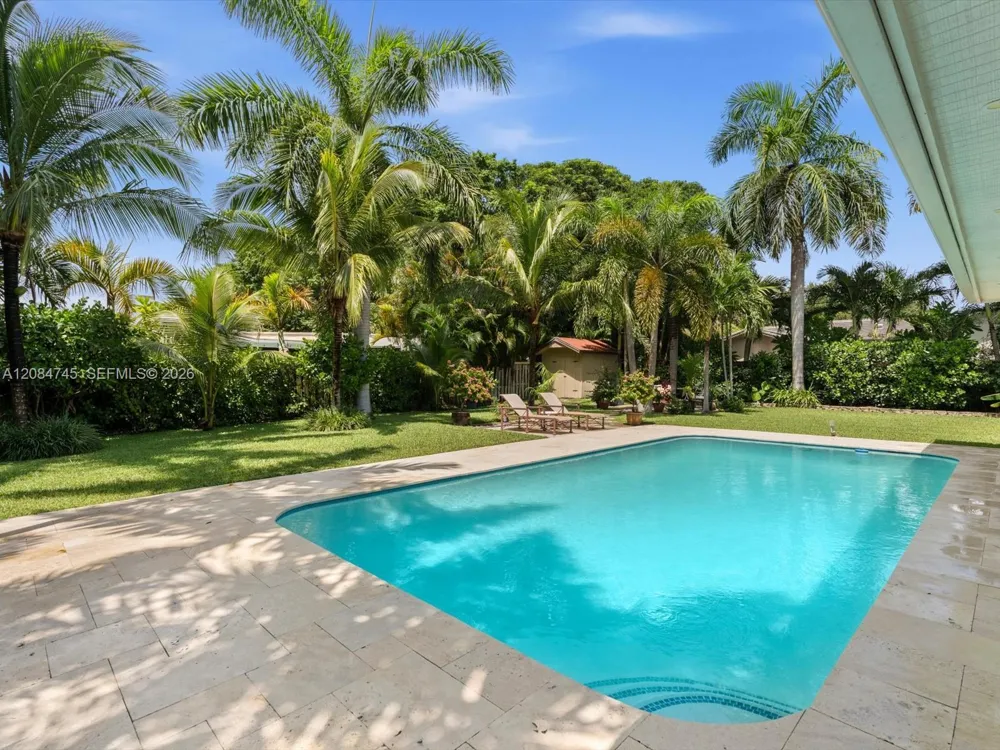 731 NW 4th Ct Boca Raton, FL 33432