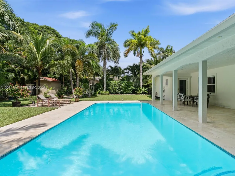 731 NW 4th Ct Boca Raton, FL 33432