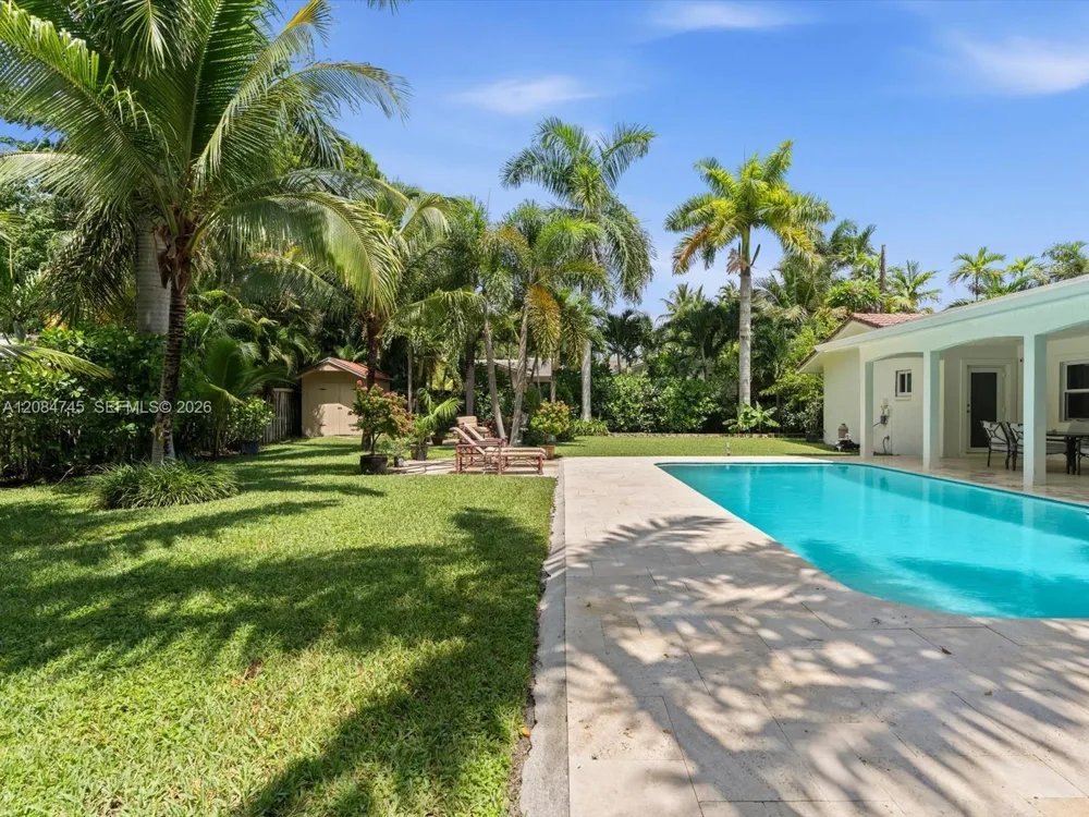 731 NW 4th Ct Boca Raton, FL 33432