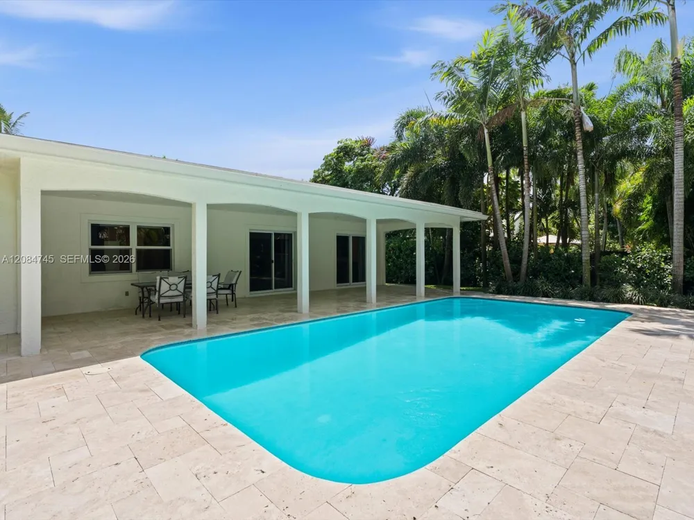 731 NW 4th Ct Boca Raton, FL 33432