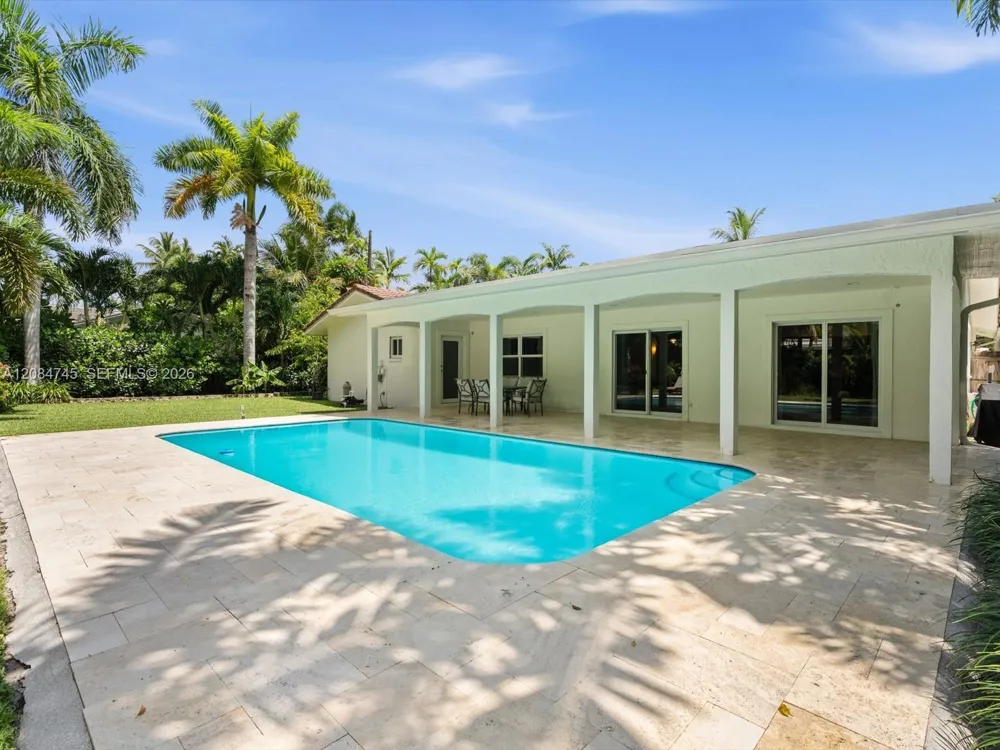 731 NW 4th Ct Boca Raton, FL 33432