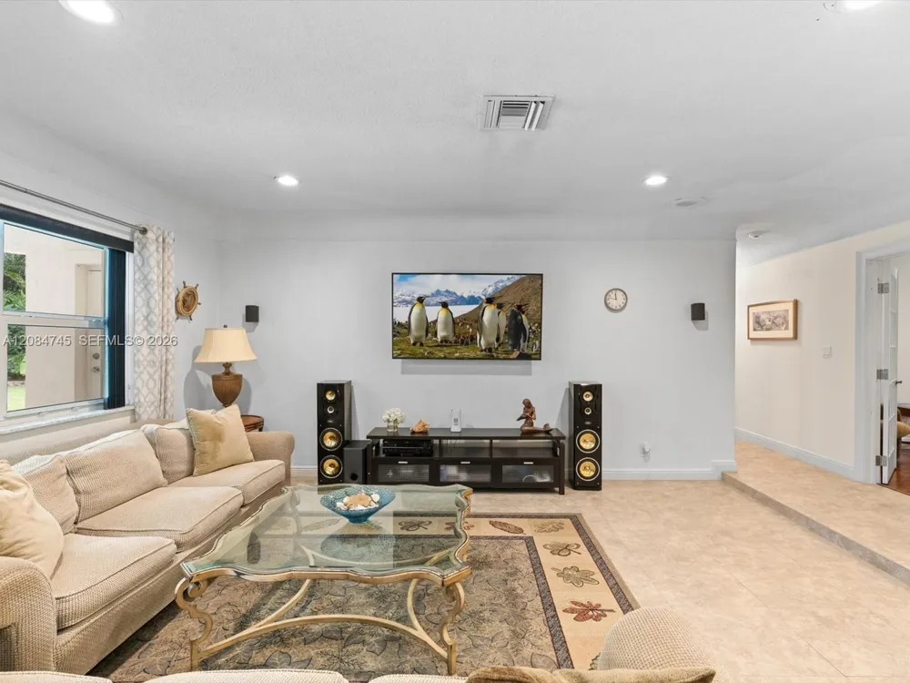 731 NW 4th Ct Boca Raton, FL 33432