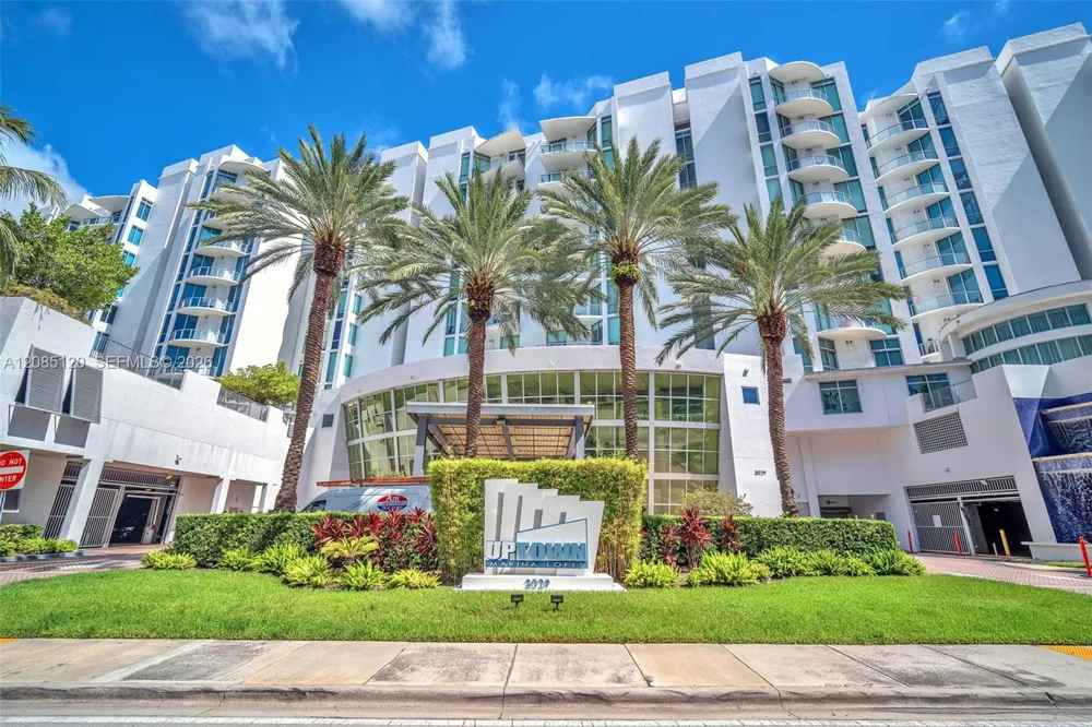 3029 NE 188th St #725 Aventura, FL 33180