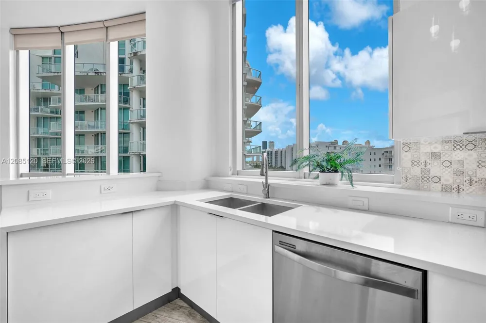 3029 NE 188th St #725 Aventura, FL 33180