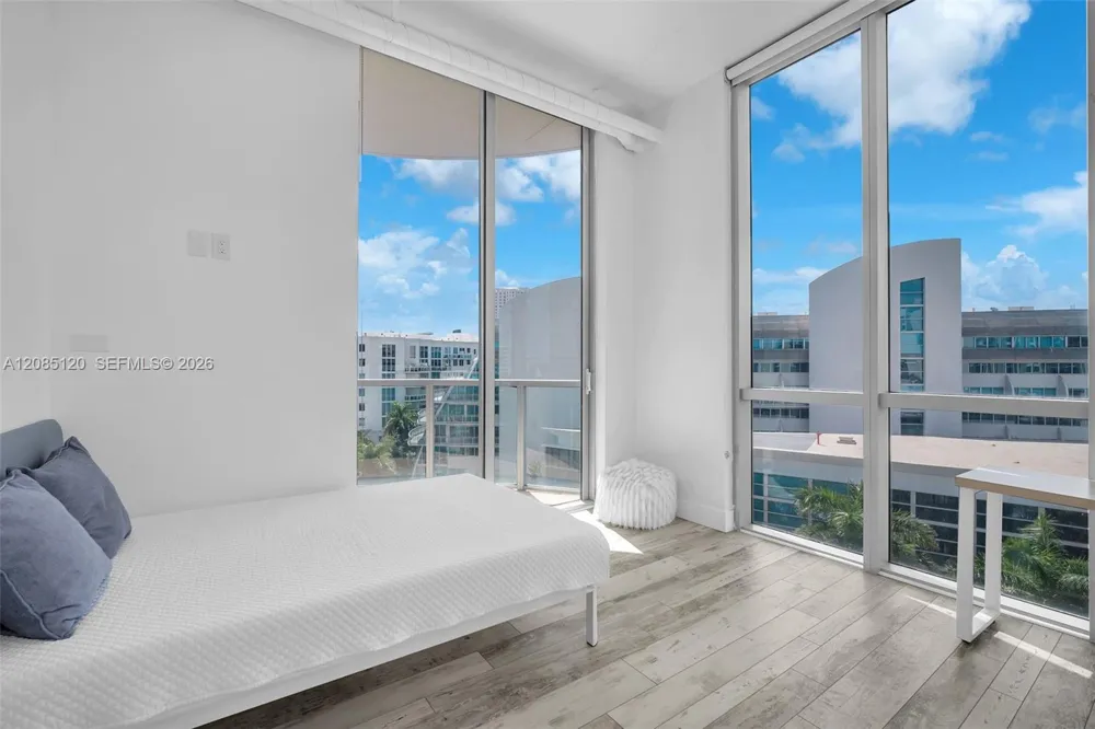 3029 NE 188th St #725 Aventura, FL 33180
