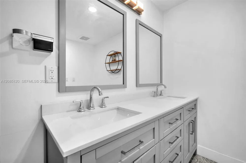 3029 NE 188th St #725 Aventura, FL 33180