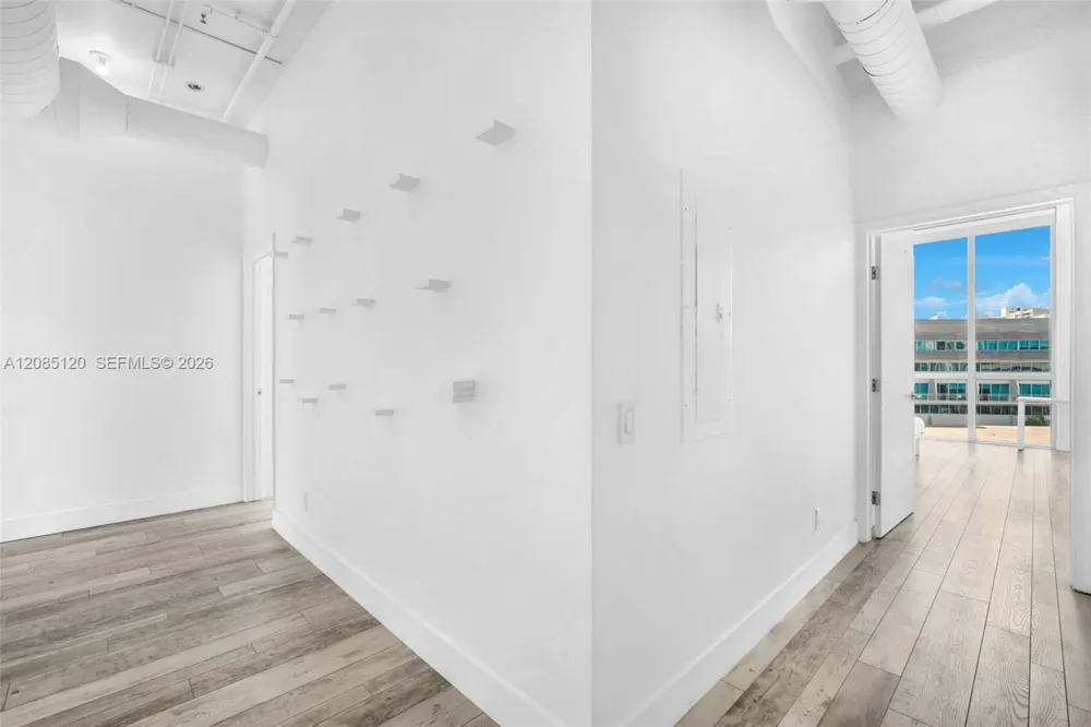 3029 NE 188th St #725 Aventura, FL 33180