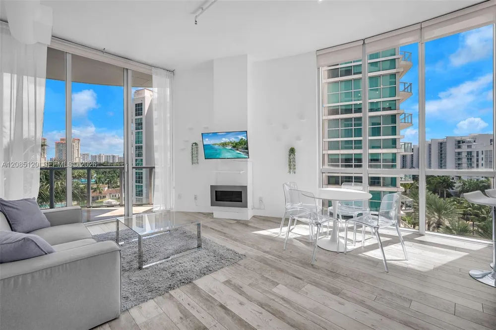 3029 NE 188th St #725 Aventura, FL 33180