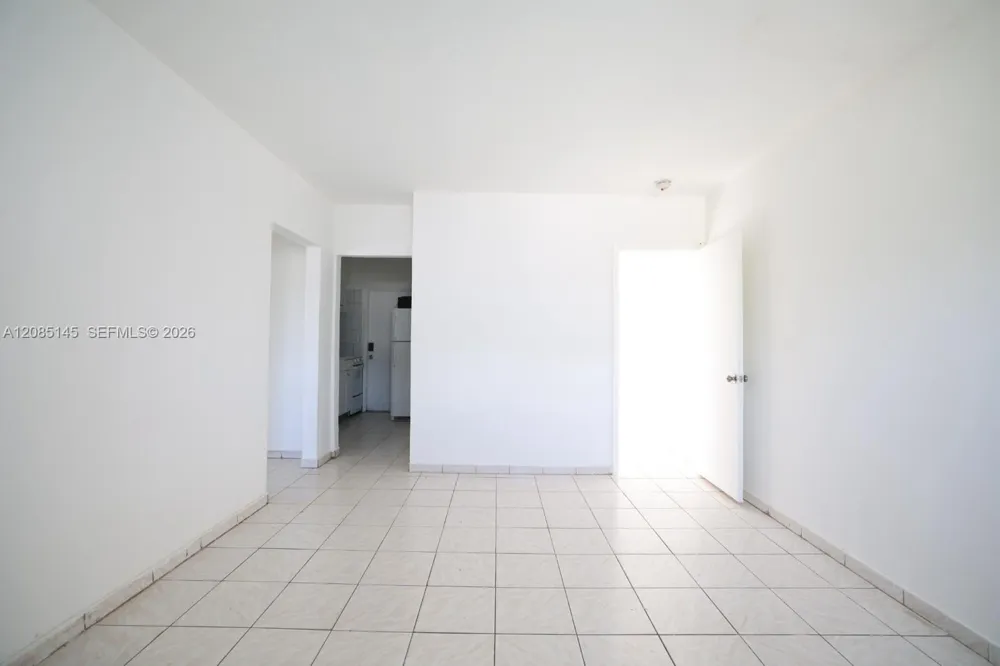 770 83rd St #3 Miami Beach, FL 33141