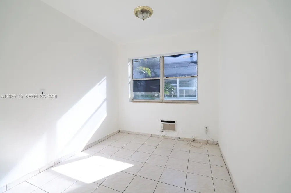 770 83rd St #3 Miami Beach, FL 33141