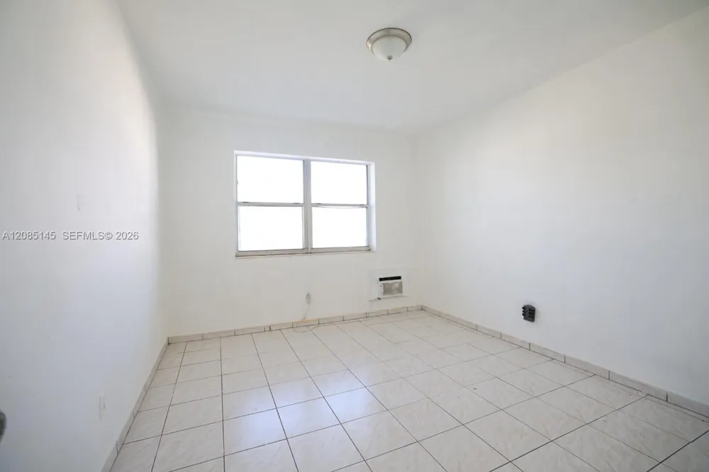 770 83rd St #3 Miami Beach, FL 33141