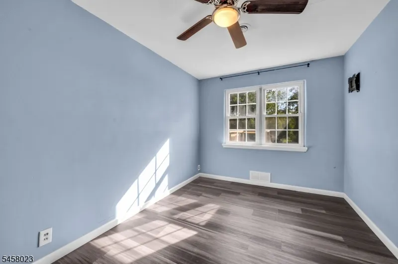 48 Elwood Ave Flemington, NJ 08822