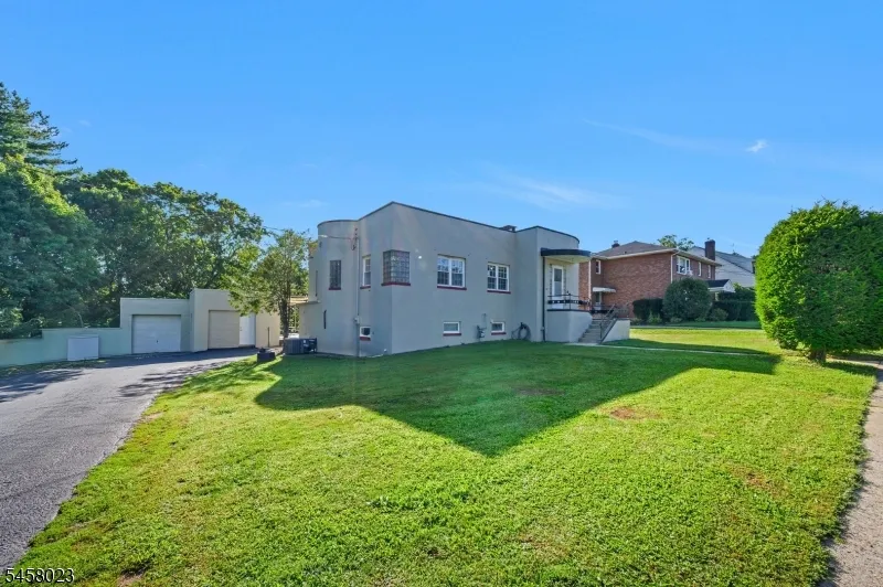 48 Elwood Ave Flemington, NJ 08822