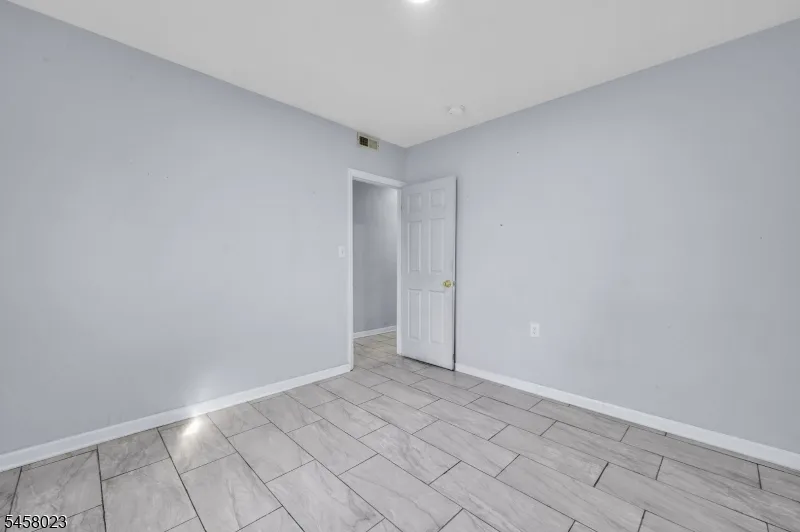 48 Elwood Ave Flemington, NJ 08822