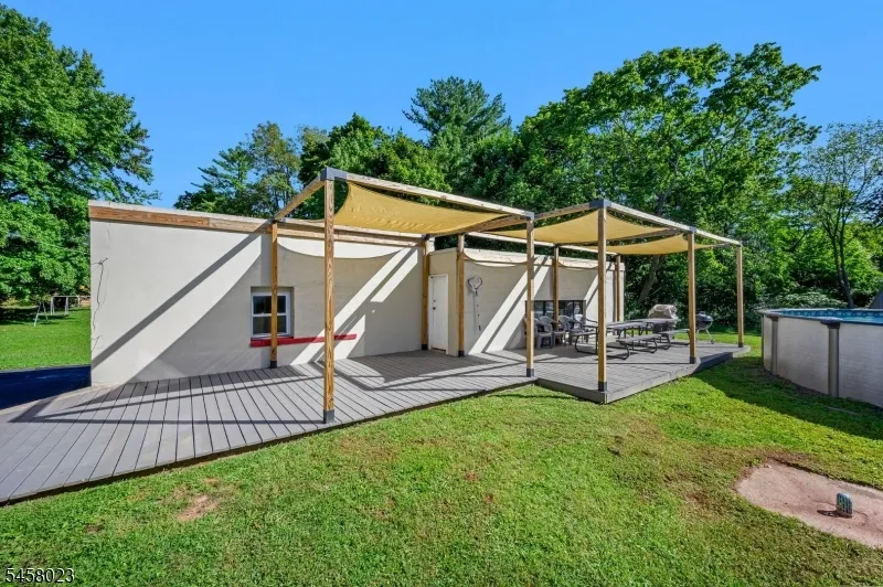 48 Elwood Ave Flemington, NJ 08822