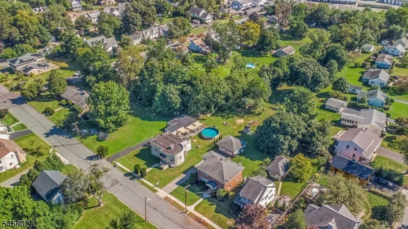 48 Elwood Ave Flemington, NJ 08822