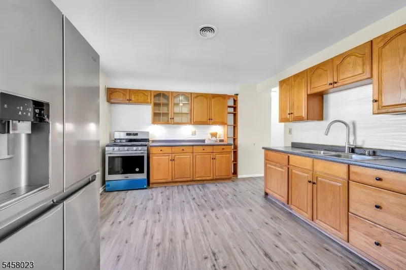 48 Elwood Ave Flemington, NJ 08822