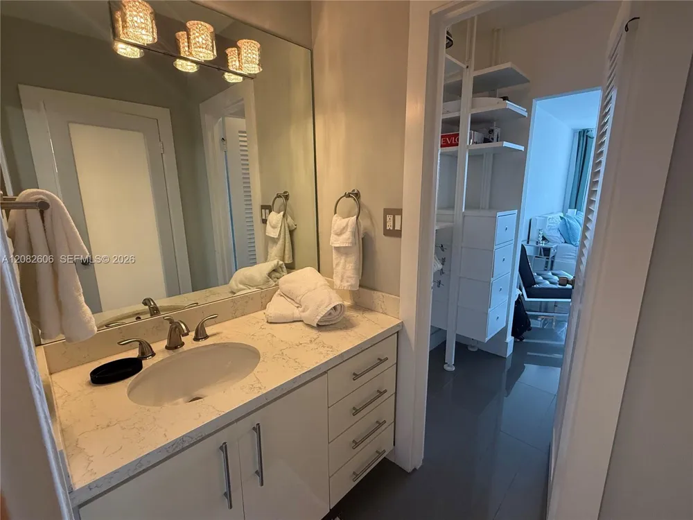 100 Lincoln Rd #1420 Miami Beach, FL 33139