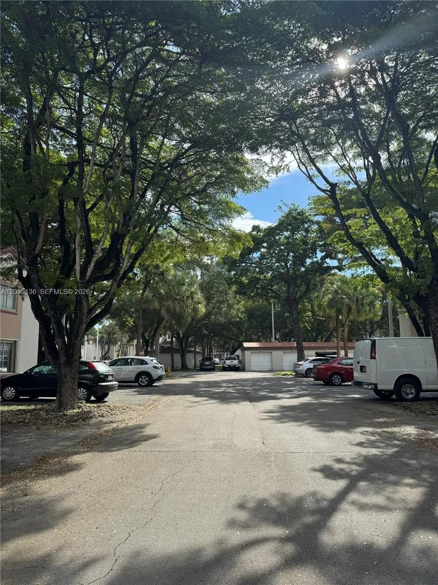 14035 SW 91st Ter #14035 Miami, FL 33186