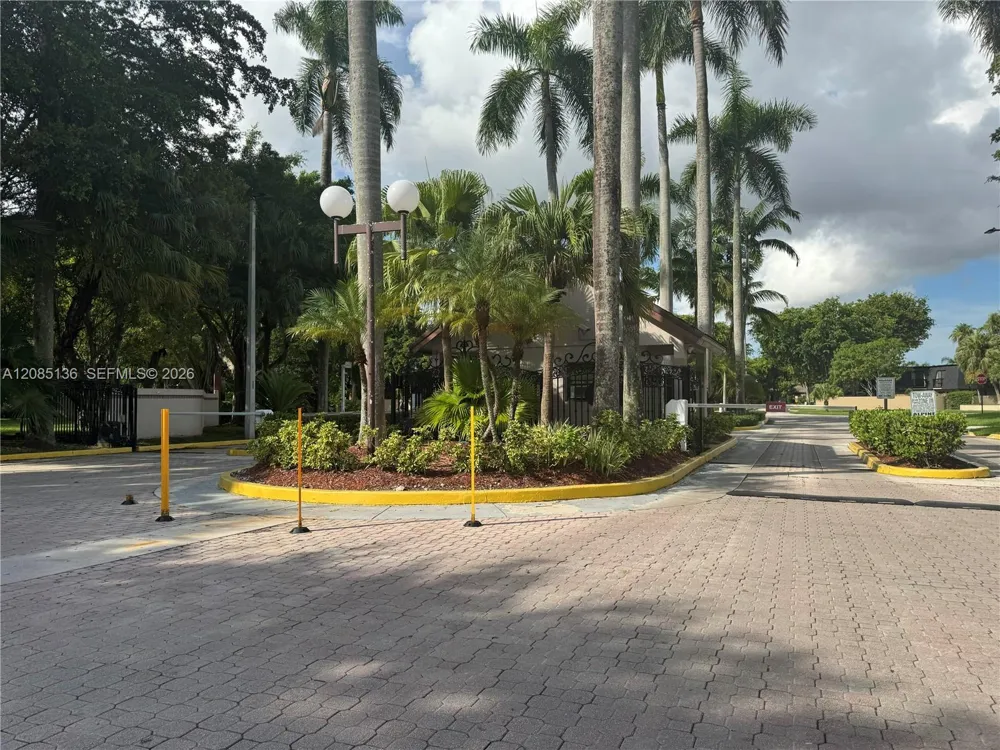 14035 SW 91st Ter #14035 Miami, FL 33186