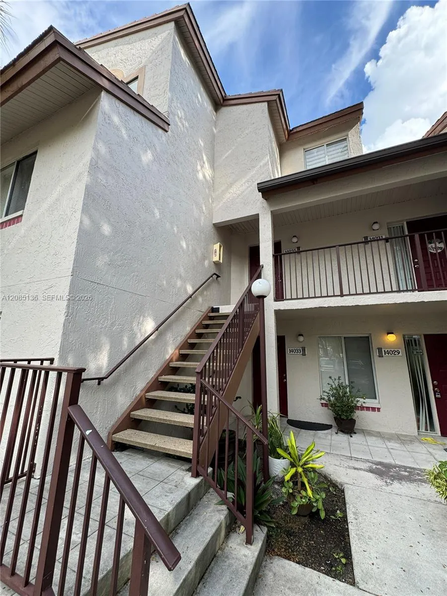 14035 SW 91st Ter #14035 Miami, FL 33186