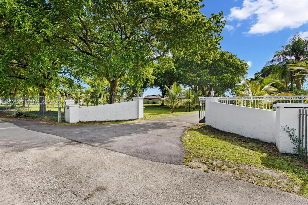 3351 SW 132nd Ave Miramar, FL 33027