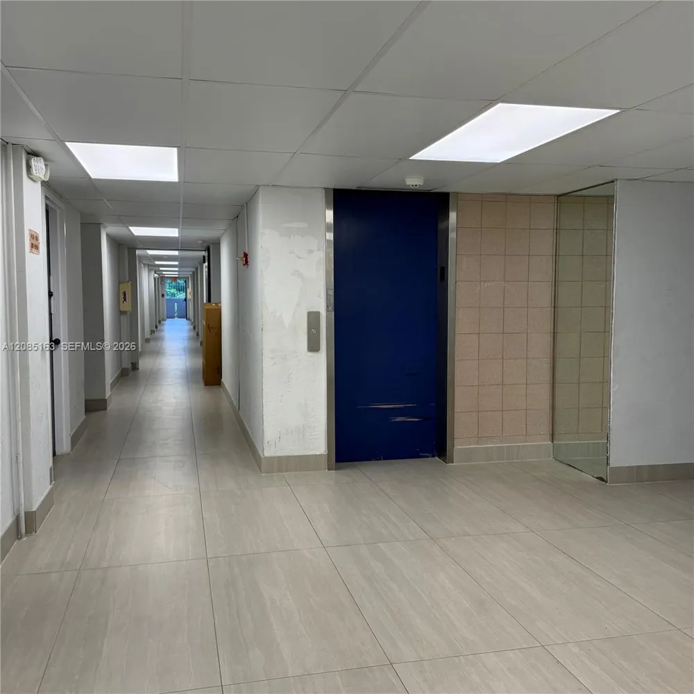 2175 NE 170th St #307 North Miami Beach, FL 33162