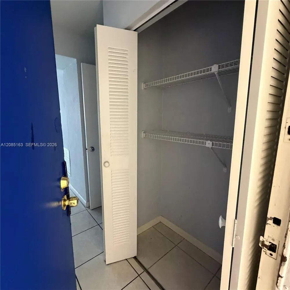 2175 NE 170th St #307 North Miami Beach, FL 33162