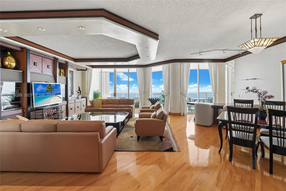 21150 Point Pl #3004 Aventura, FL 33180